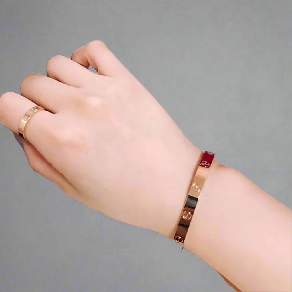 Classic Love Bracelet