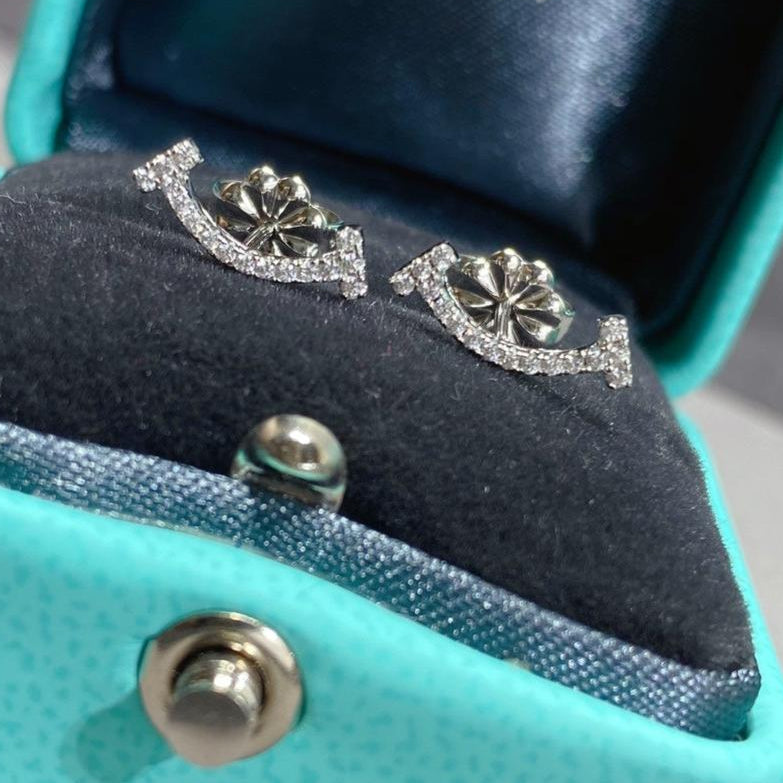 18K T Smile Diamonds Earrings