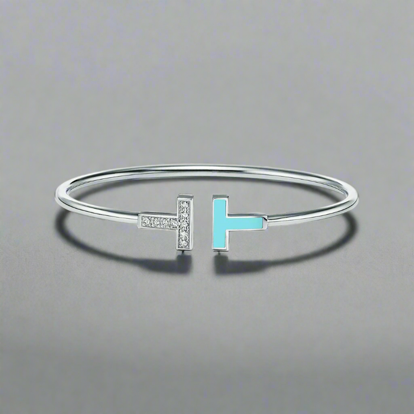 18K T Diamond and Turquoise Wire Bracelet