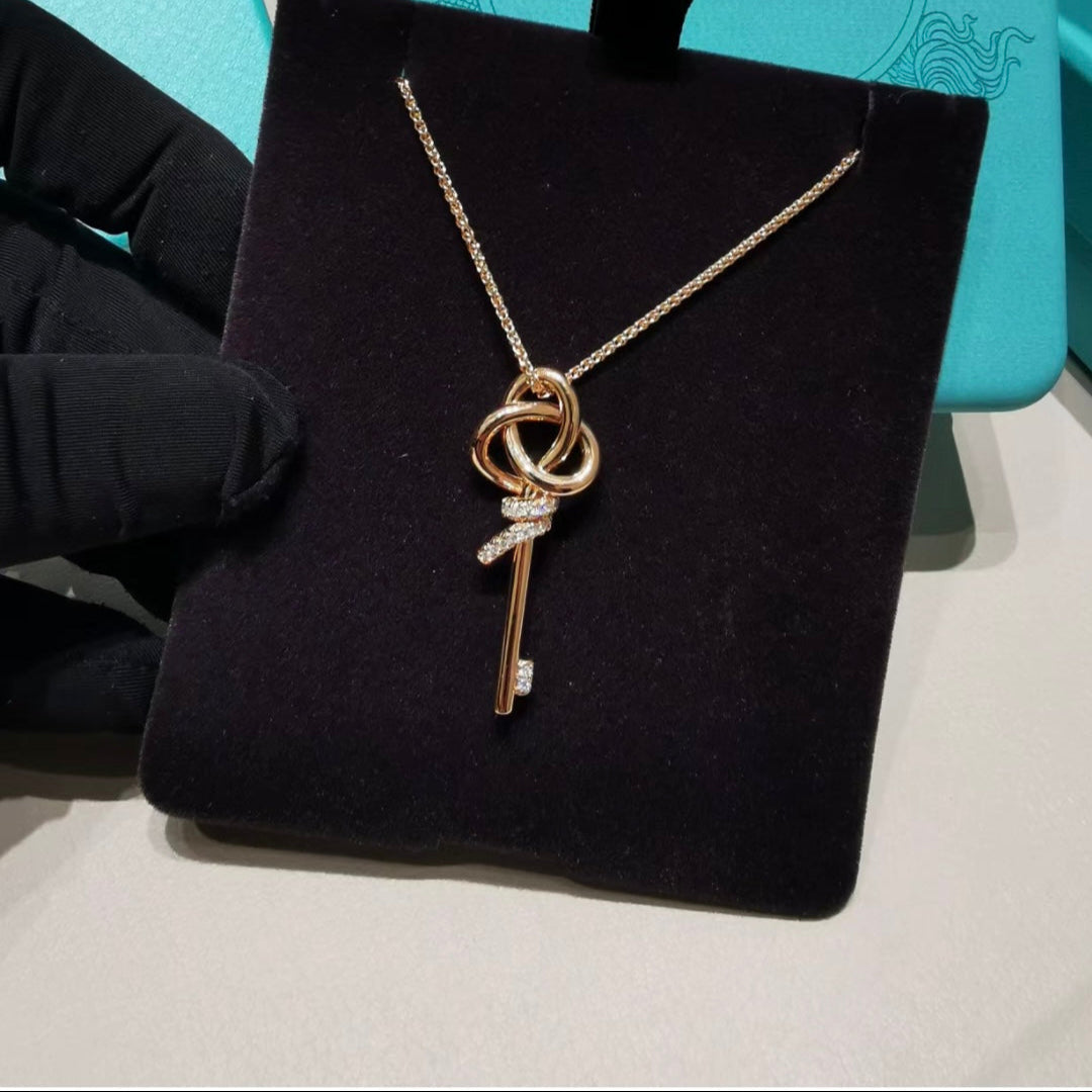 18K T Keys Woven Diamonds Medium Necklace