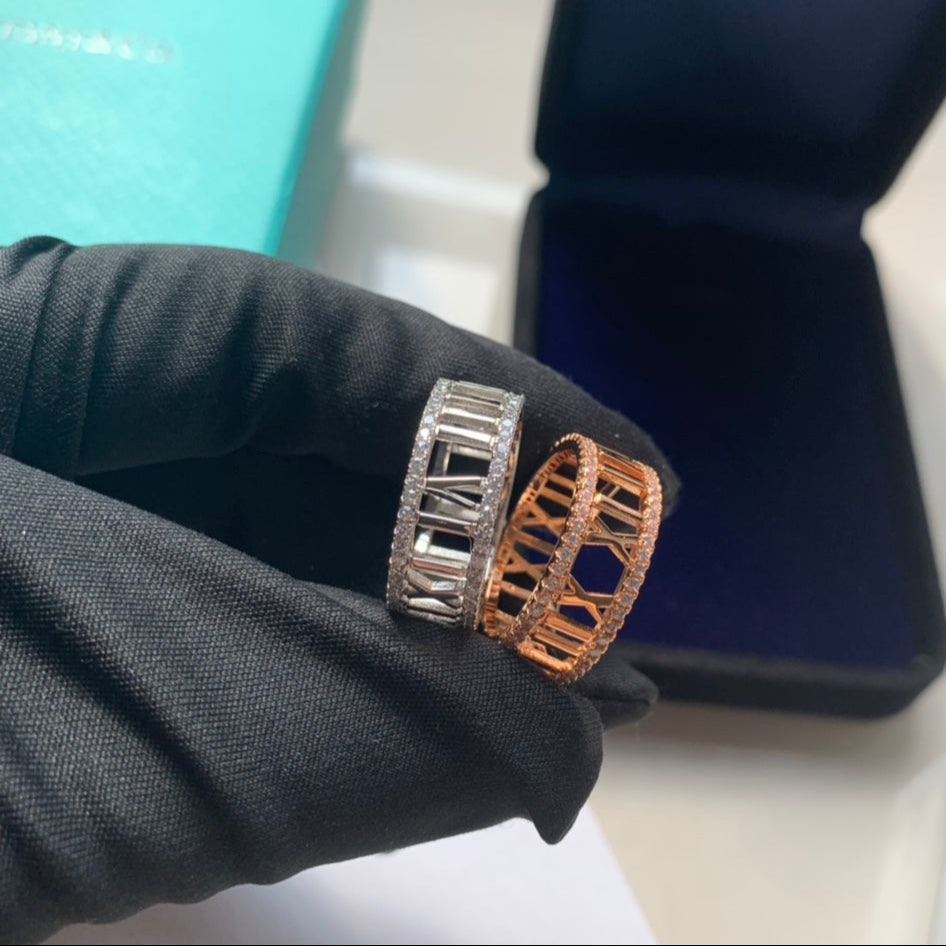 18K T Atlas Diamond Ring
