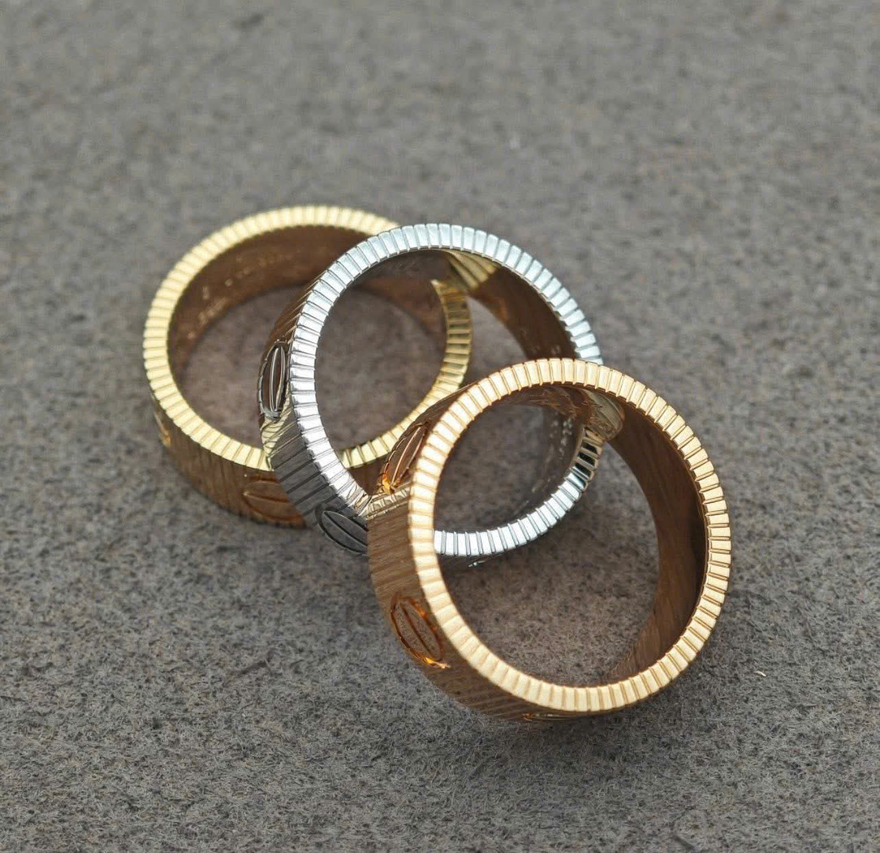 18K Love Unlimited Ring